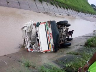 रौतहटमा तीर्थालु चढेको गाडी दुर्घटना, एक जनाको मृत्यु