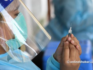 मनाङ बन्यो सबै नागरिकले खोप पाउने पहिलो जिल्ला