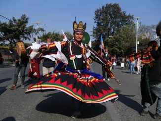 गुरुङ समुदायले धुमधामसँग मनाए ल्होसार पर्व